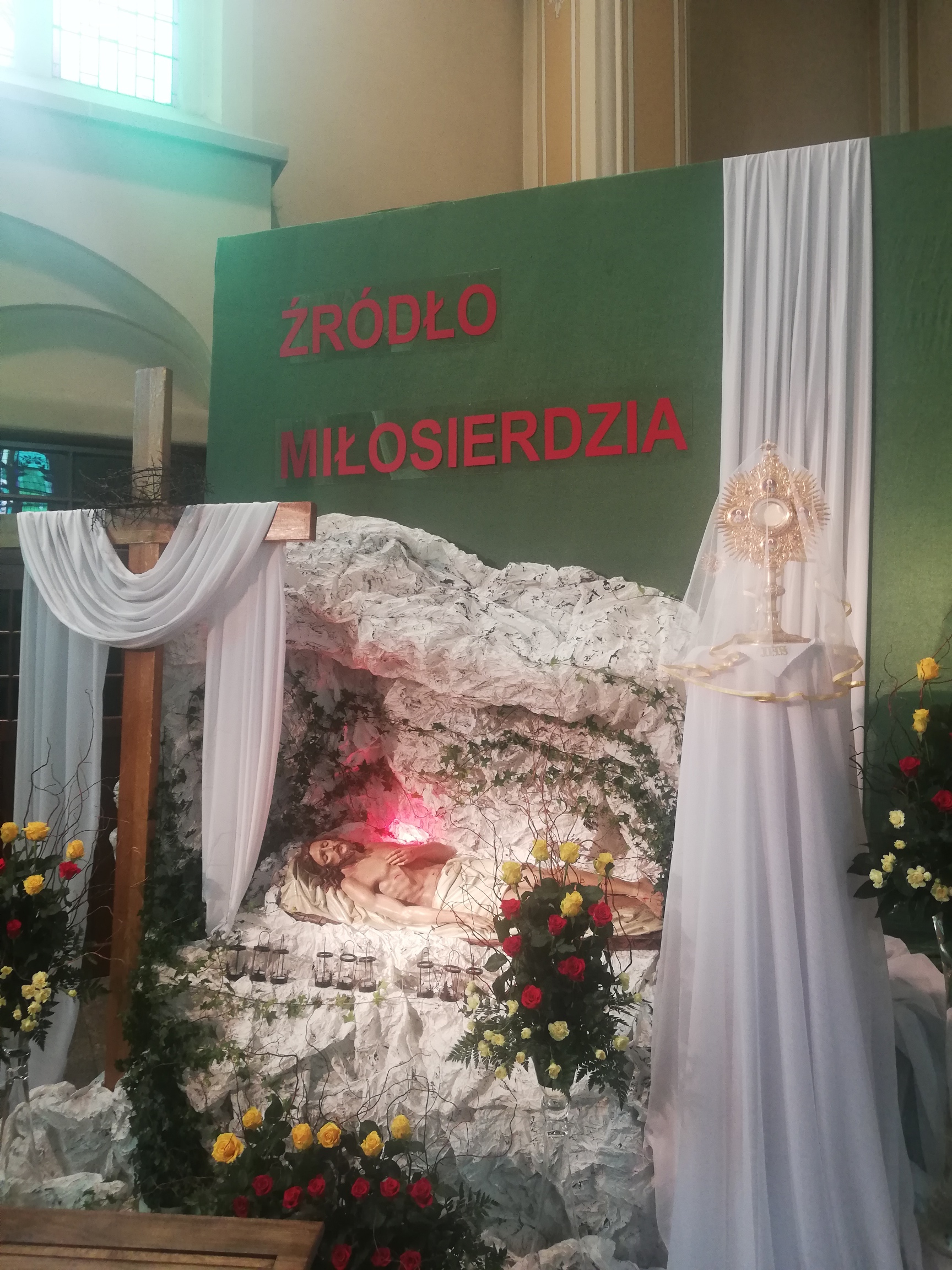 BOŻY GRÓB